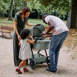 ABC Design 3in1 Kinderwagen-Set Vicon 4 - inkl. Babywanne, Autositz Tulip, Sportsitz und Zubehörpaket - Classic Edition - Pine - Kollektion 2023 -Deutschland Kinderwagen Verkäufe 2024 abc design 3in1 kinderwagen set vicon 4 inkl babywanne autositz tulip sportsitz und zubehorpaket classic edition pine 12003982302 3in1 zamboo d3